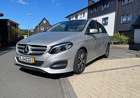 Mercedes-Benz B 180 B180 | 14.000km | Automatik HU/AU
