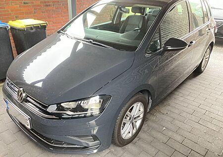 VW Golf Sportsvan Volkswagen 1.5 TSI ACT 96kW Comfortline ...