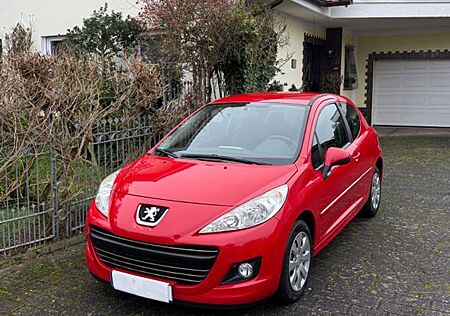 Peugeot 207 75-Sehr gepflegt, TÜV Neu