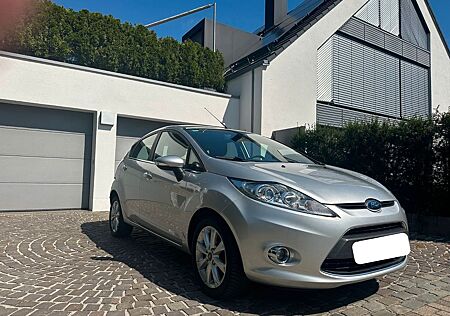 Ford Fiesta Automatic viertürig 39000KM