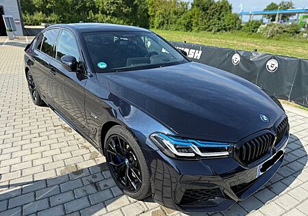 BMW 545e xDrive -