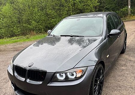 BMW 318i E90 /320i