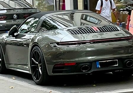 Porsche 992 Targa 4S Targa SPORTD*21*CHRONO*1H*BOSE
