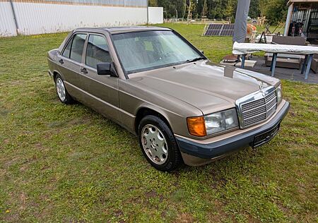 Mercedes-Benz 190 1.8 E w201