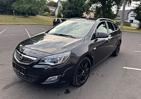 Opel Astra Sports Tourer 2.0 | Automatik | TÜV neu