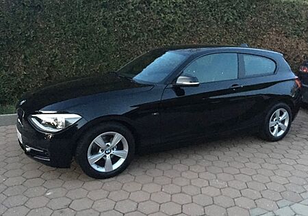 BMW 116i Sport Line Sport Line