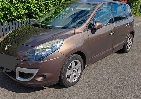 Renault Scenic Luxe TCe 130 Luxe, AHK, 4 Fach Bereift