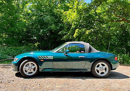 BMW Z3 Roadster in Boston Green