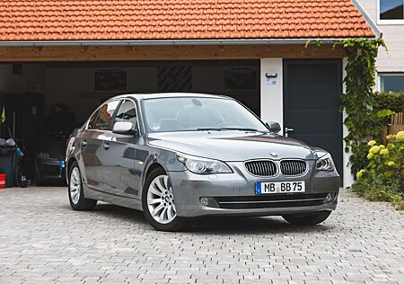 BMW 530d A - 2. HAND - PERFEKTE HISTORIE