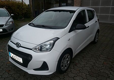 Hyundai i10 1.0 i Basis 1 Hand TÜV neu keine Klima .