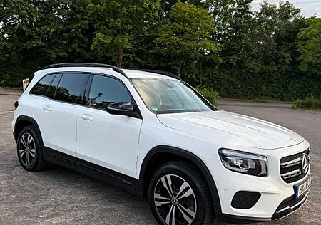 Mercedes-Benz GLB 220 d DCT -