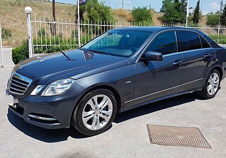 Mercedes-Benz E 200 CGI BlueEFFICIENCY AVANTGARDE AVANTGARDE