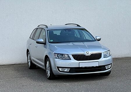 Skoda Octavia Combi 2.0 TDI Style/XENON/NAVI/LEDER/SHZ