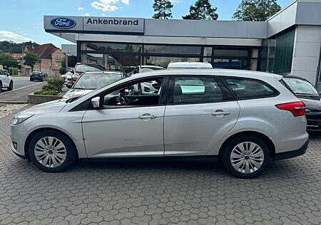 Ford Focus Turnier 1.0 *GEPFLEGT* *KUPPLUNG NEU*