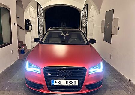 Audi S8 4.0 TFSI tiptronic quattro -