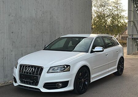 Audi S3 Sportback 2.0 TFSI Quattro *SCHALTER*