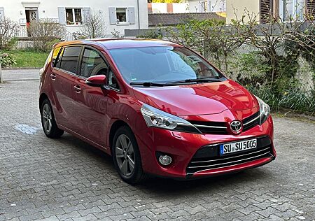Toyota Verso 1.8l Valvematic Executive Multidrive S...