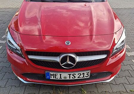 Mercedes-Benz CLA 180 Shooting Brake -