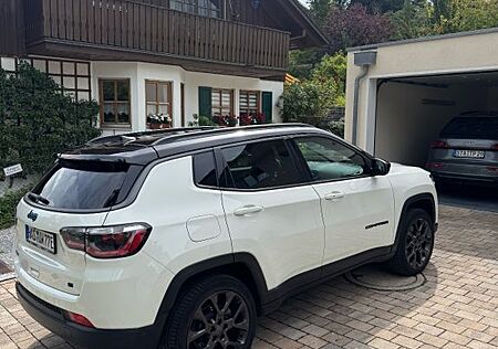 Jeep Compass 1.3 T-GDI I4 4xe Limited 4WD Auto Li...