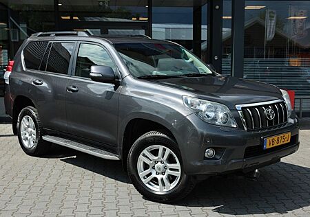 Toyota Land Cruiser gebraucht kaufen Toyota Land Cruiser 3.0 D-4D 5DRS VX A/T VAN MARGE