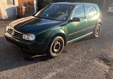 VW Golf Volkswagen 1.6 Standard