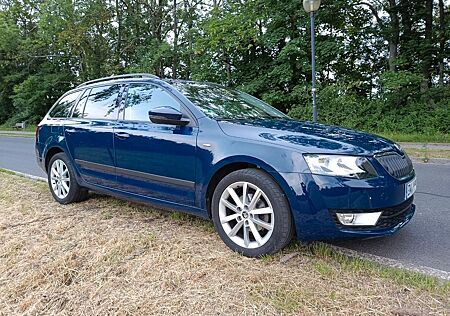 Skoda Octavia 1.6 TDI DSG Joy Combi Joy