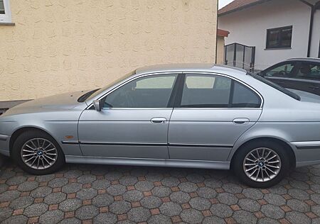 BMW 520i E39