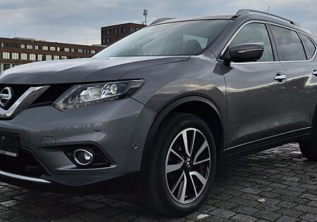 Nissan X-Trail Tekna /1.Hand/ Pano/ Leder/ 360°/ 8-fach