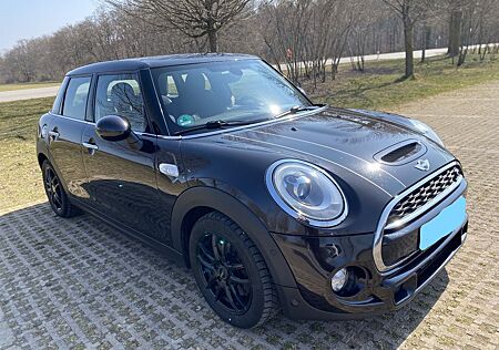 Mini Cooper SD 5-Türer