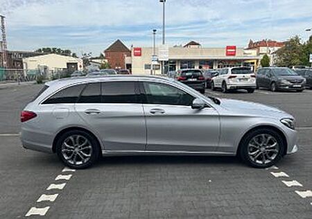 Mercedes-Benz C 250 d 4MATIC T Autom. -