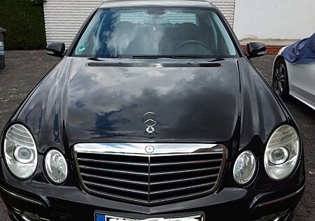 Mercedes-Benz E 200 KOMPRESSOR AVANTGARDE Avantgarde