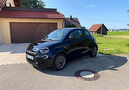 Fiat 500E 42 kWh LED CarPlay Sitzheizung TOP