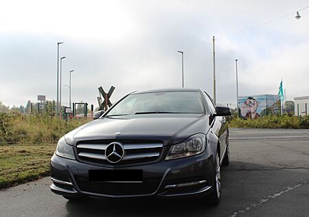 Mercedes-Benz C 180 BlueEFFICIENCY Coupé -