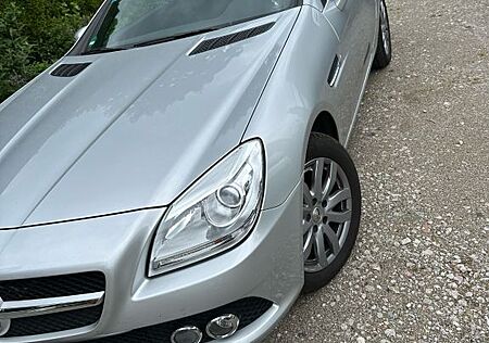 Mercedes-Benz SLK 200 -