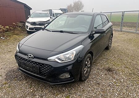 Hyundai i20 YES! *Kamera*ApplecarPlay*Klima*SHZ*LenkHeiz
