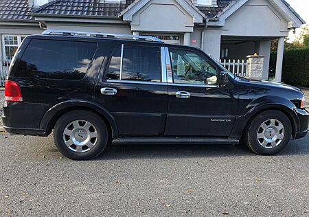 Lincoln Navigator