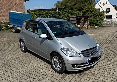 Mercedes-Benz A 160 AVANTGARDE Autotronic AVANTGARDE