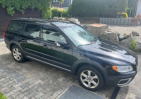 Volvo XC 70 XC70 D5 AWD Summum von Provat / Scheckheft