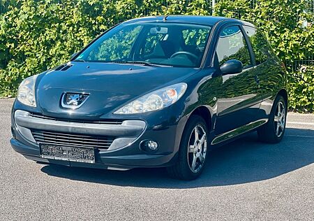 Peugeot 206 1.1 TÜV NEU