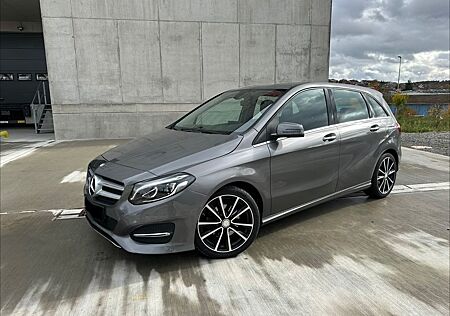 Mercedes-Benz B 200 gebraucht kaufen Mercedes-Benz B 200 B200 1.Hand/MB100 bis 07/27/AHK/LED/SHZ/7G-DCT