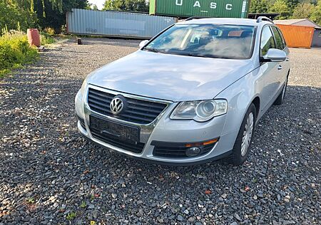 VW Passat Variant Volkswagen Trendline