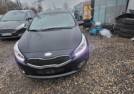 Kia Cee'd / Ceed 1.4 CVVT Spirit