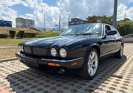 Jaguar XJR 4.0