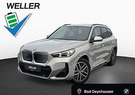 BMW iX1 eDrive 20 M SPORT AdLED DA AHK Ad. M Fwk 18"