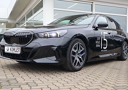 BMW i5 eDrive 40/M-Paket Pro/H&K/AHK/360°/Head-Up