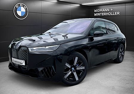 BMW iX xDrive50 Sportpaket Laser DA Prof. 21'' AHK