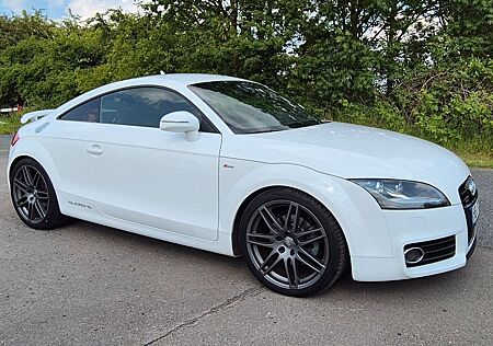 Audi TT Coupe 2.0 TDI quattro -