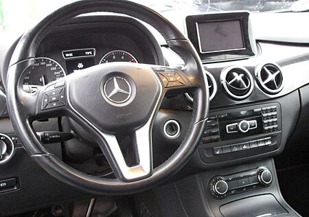 Mercedes-Benz B 200 B -Klasse Automatik Leder Navi