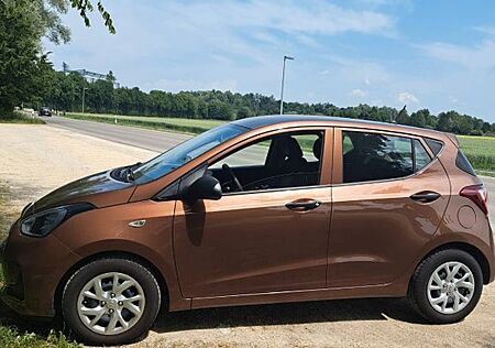 Hyundai i10 1.0 -