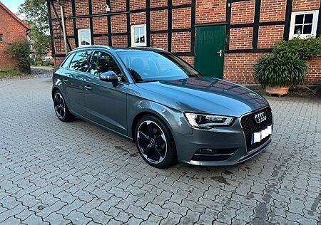Audi A3 Sportback 2.0 TDI 150 PS Xenon Sportsitz